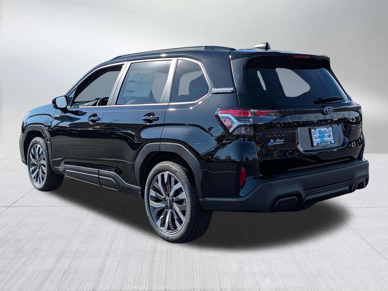 New 2026 Subaru Forester Touring AWD/4WD image 3