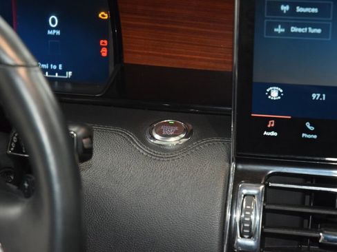 Used 2022 Lincoln Navigator Reserve image 33