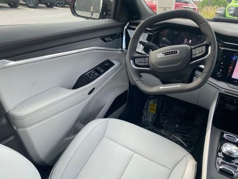 New 2025 Jeep Wagoneer S Limited image 36