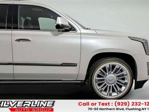 Used 2015 Cadillac Escalade ESV Platinum AWD/4WD image 25