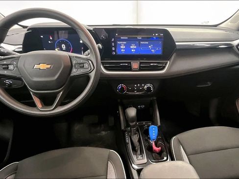Used 2024 Chevrolet TrailBlazer LS w/ LS Convenience Package FWD image 14