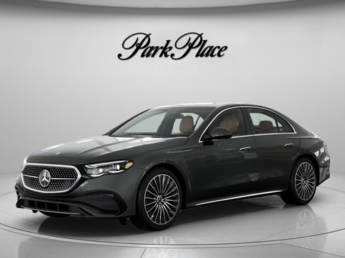 New 2026 Mercedes-Benz E 350 4MATIC Sedan image 1
