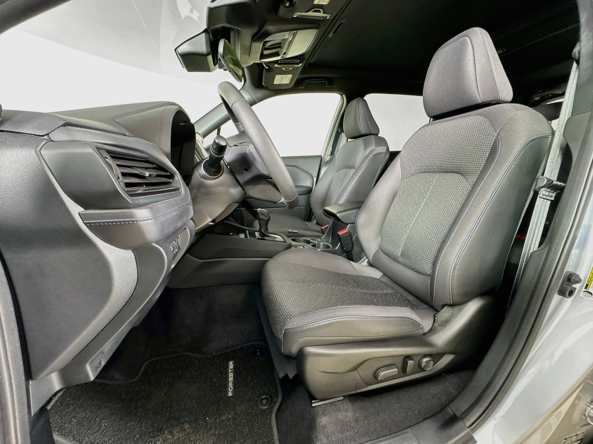 Certified 2025 Subaru Forester Premium AWD/4WD image 12
