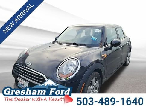 Used 2016 MINI Cooper 4-Door Hardtop image 1