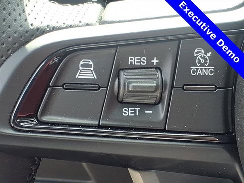 New 2025 Alfa Romeo Giulia Veloce w/ Veloce Package Rwd image 17