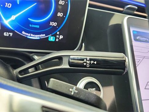 Used 2023 Mercedes-Benz EQE 500 4MATIC Sedan w/ Digital Light Package image 43