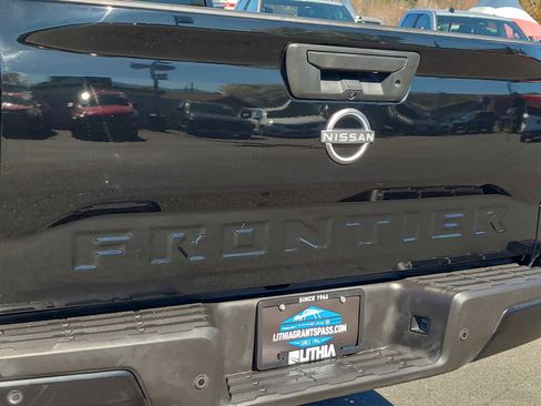 Used 2022 Nissan Frontier S w/ Technology Package image 15