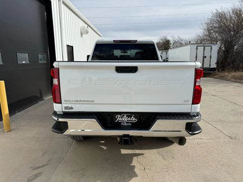 Used 2023 Chevrolet Silverado 2500 LT w/ Convenience Package image 6