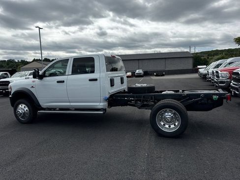 New 2024 RAM 4500 Tradesman w/ Chrome Appearance Group image 5