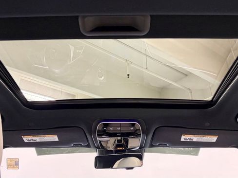 Certified 2025 Mercedes-Benz C 300 4MATIC Sedan image 20