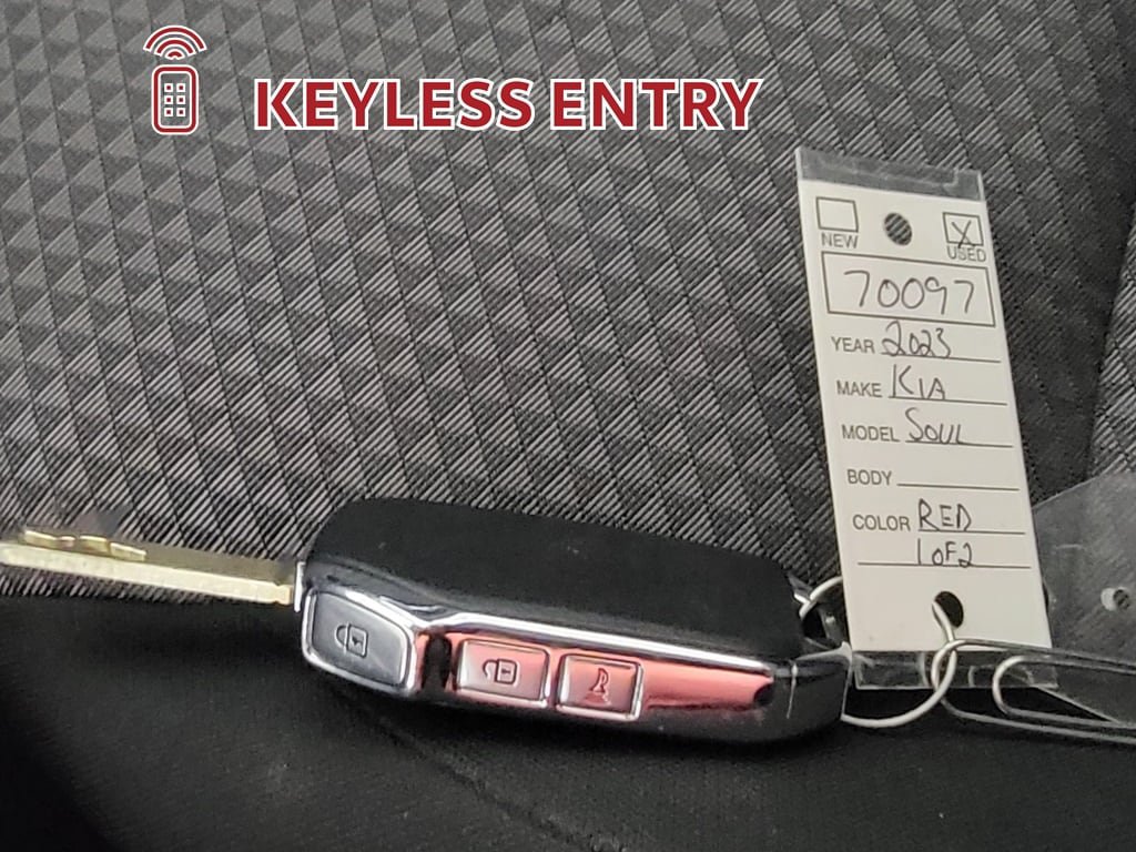 Used 2023 Kia Soul LX FWD image 27