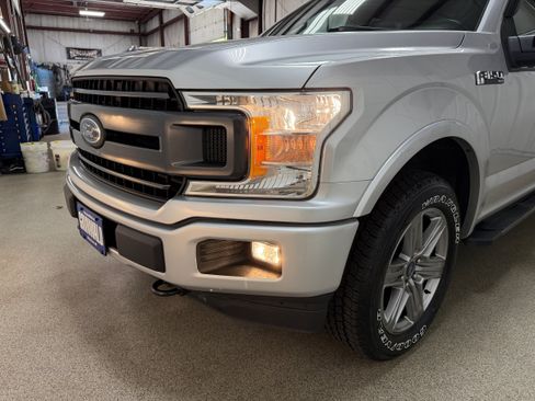 Used 2019 Ford F150 XLT w/ Equipment Group 302A Luxury AWD/4WD image 37