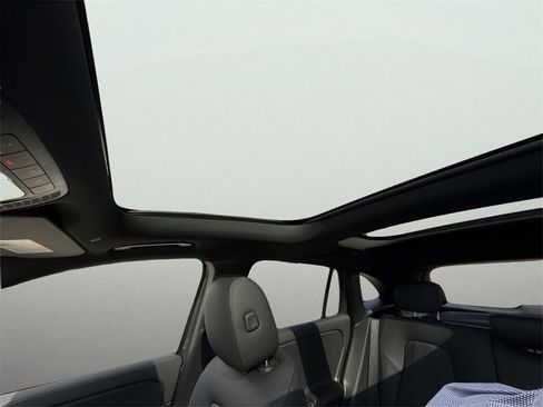 New 2026 Mercedes-Benz GLA 250 4MATIC image 21