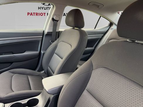 Used 2018 Hyundai Elantra SEL FWD image 9