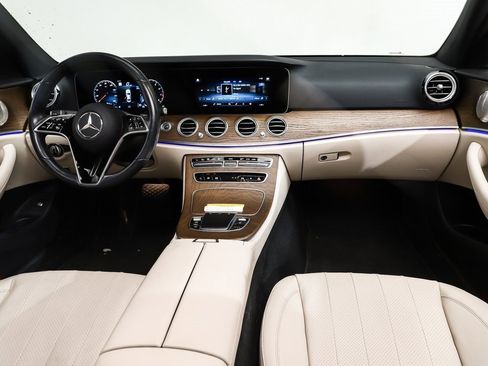 Certified 2022 Mercedes-Benz E 350 4MATIC Sedan image 8