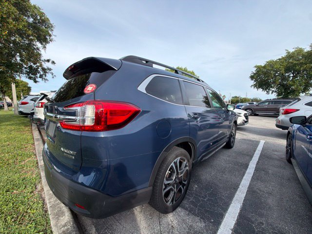 Used 2023 Subaru Ascent Limited AWD/4WD image 4