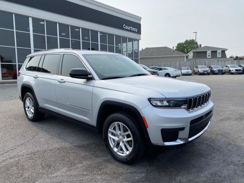 Used 2023 Jeep Grand Cherokee L Laredo image 8