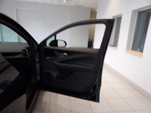 Used 2025 Chevrolet Blazer EV RS AWD/4WD image 23