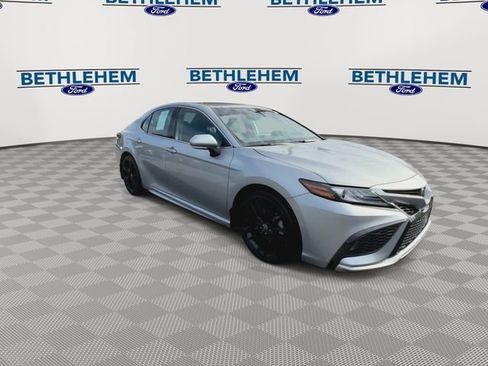 Used 2022 Toyota Camry XSE image 2