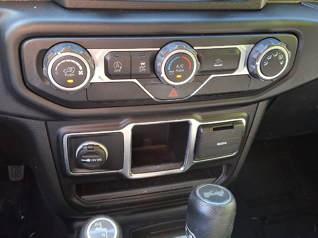 Used 2021 Jeep Wrangler Unlimited Sport AWD/4WD image 15