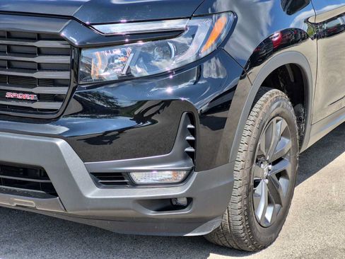 Certified 2023 Honda Ridgeline Sport image 11