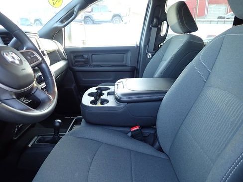 Used 2024 RAM 2500 Tradesman w/ Chrome Appearance Group image 15