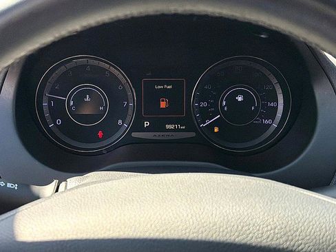 Used 2015 Hyundai Azera image 12