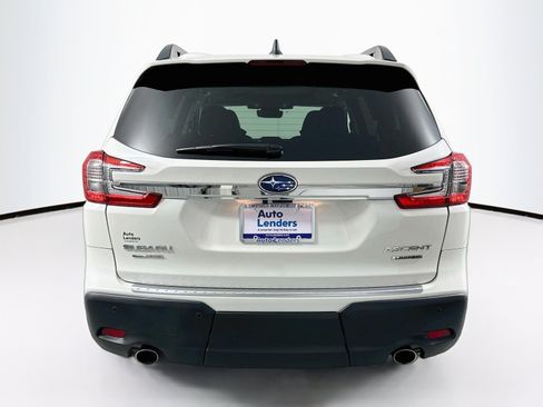 Used 2023 Subaru Ascent Limited w/ Technology Package AWD/4WD image 6