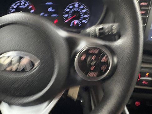 Used 2020 Kia Soul LX image 24