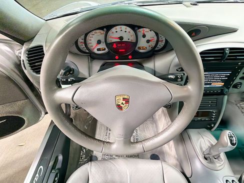 Used 2004 Porsche 911 Carrera image 35