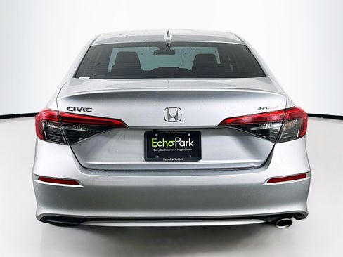 Used 2024 Honda Civic Sport image 7