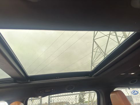 Used 2021 Chrysler Pacifica Pinnacle image 5