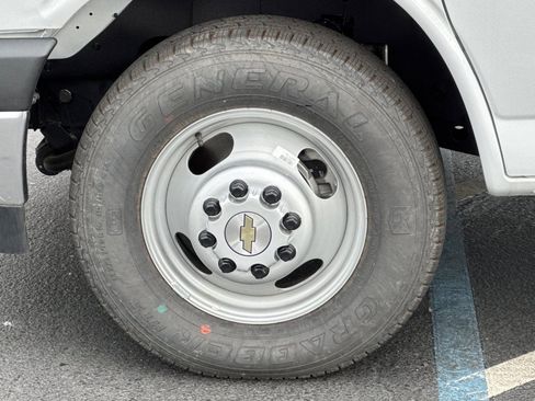 New 2024 Chevrolet Express 3500 w/ Power Convenience Package image 21