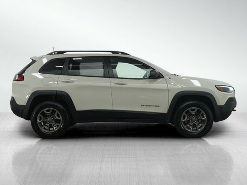 Used 2019 Jeep Cherokee Trailhawk w/ Cold Weather Group image 6