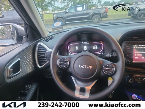 Certified 2023 Kia Soul LX FWD image 20