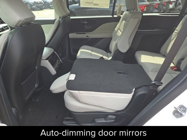 New 2026 Lincoln Aviator AWD image 36