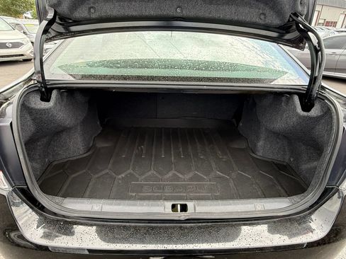 Used 2018 Subaru Impreza 2.0i AWD/4WD image 30