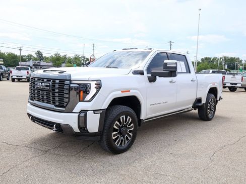 Used 2024 GMC Sierra 2500 Denali Ultimate w/ Max Trailering Package AWD/4WD image 30