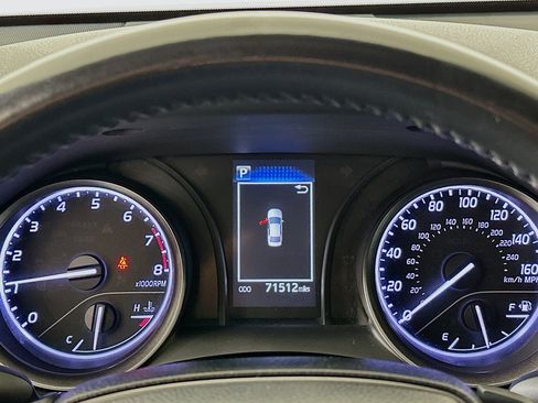 Used 2022 Toyota Camry SE image 18