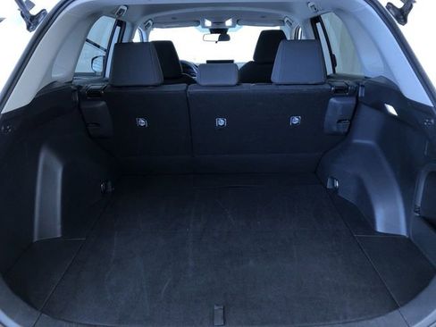 Used 2025 Toyota RAV4 LE AWD/4WD image 32
