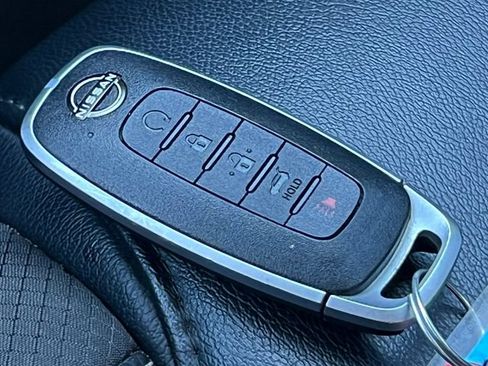 Used 2023 Nissan Pathfinder SL w/ SL Premium Package AWD/4WD image 33