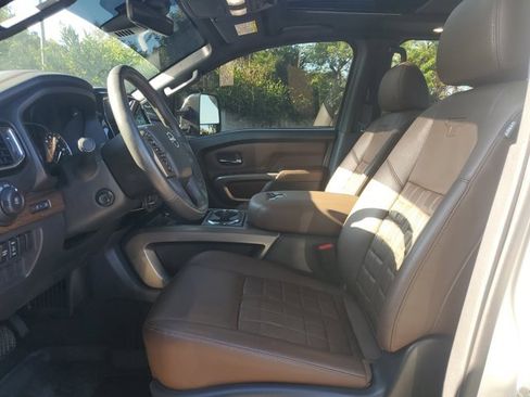 Used 2023 Nissan Titan Platinum Reserve w/ Moonroof Package image 26