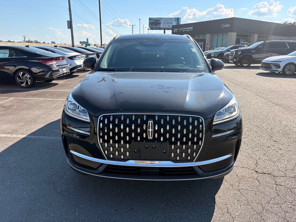 Used 2023 Lincoln Corsair Reserve AWD/4WD image 2