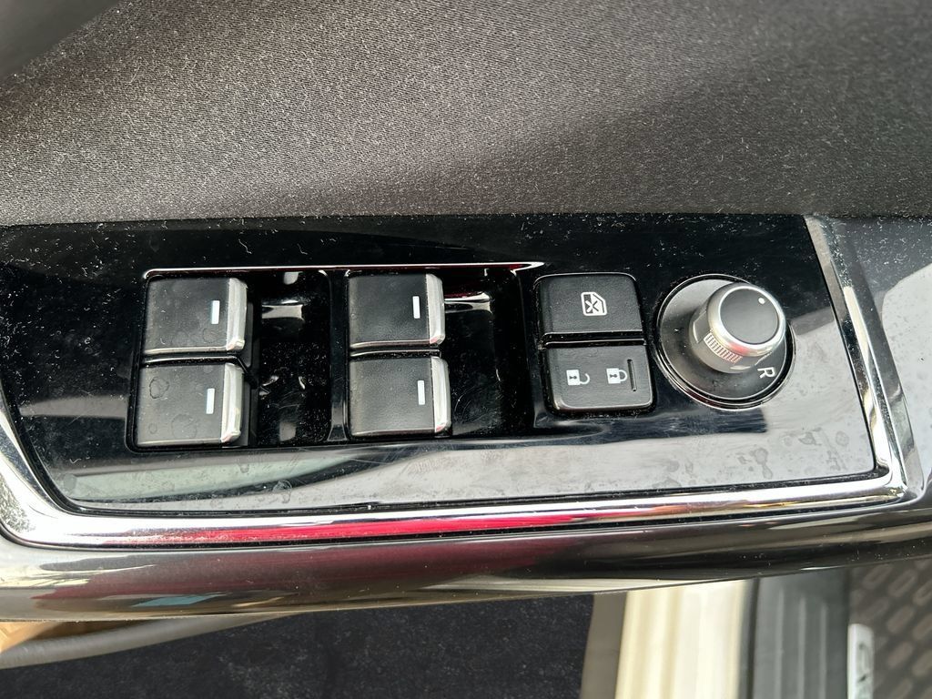 Used 2018 MAZDA CX-9 Sport FWD image 13