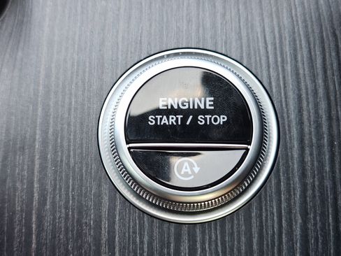 Used 2025 Mercedes-Benz C 300 C 300 image 21