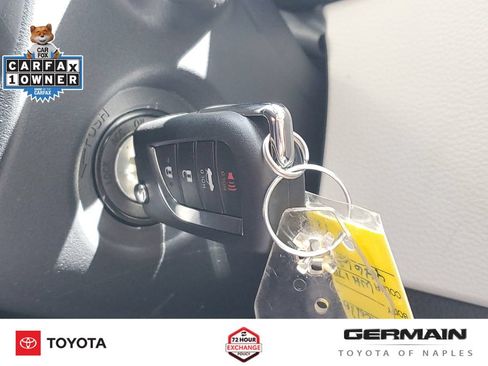 Used 2026 Toyota Corolla LE FWD image 32