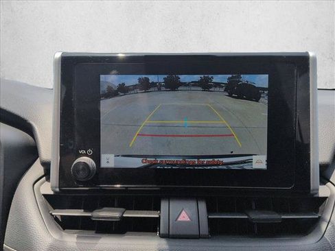 Used 2023 Toyota RAV4 LE FWD image 13