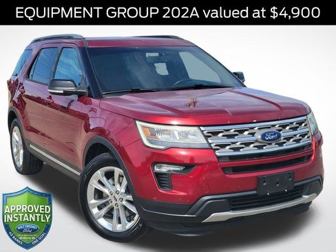 Certified 2018 Ford Explorer XLT w/ Equipment Group 202A AWD/4WD image 1