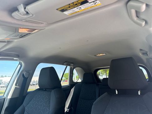 Used 2020 Toyota RAV4 XLE FWD image 34
