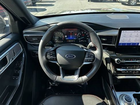 Certified 2023 Ford Explorer ST-Line w/ Class IV Trailer Tow Package AWD/4WD image 19